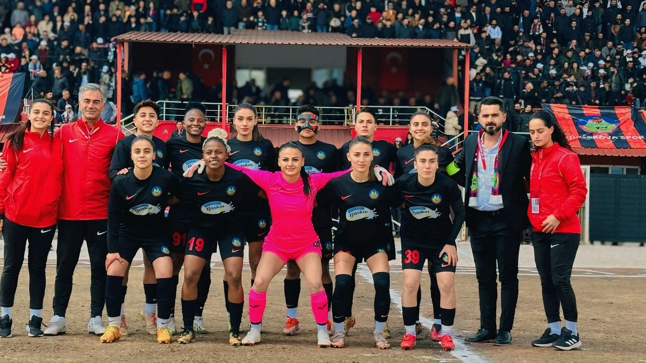 Yüksekovaspor Şampiyonluk İçin Sahaya Çıkıyor