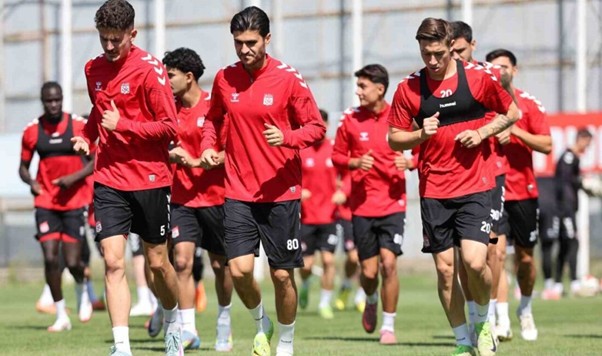 Sivasspor, Uzatmalarda Gelen Gol ile Kupada Yoluna Devam Etti