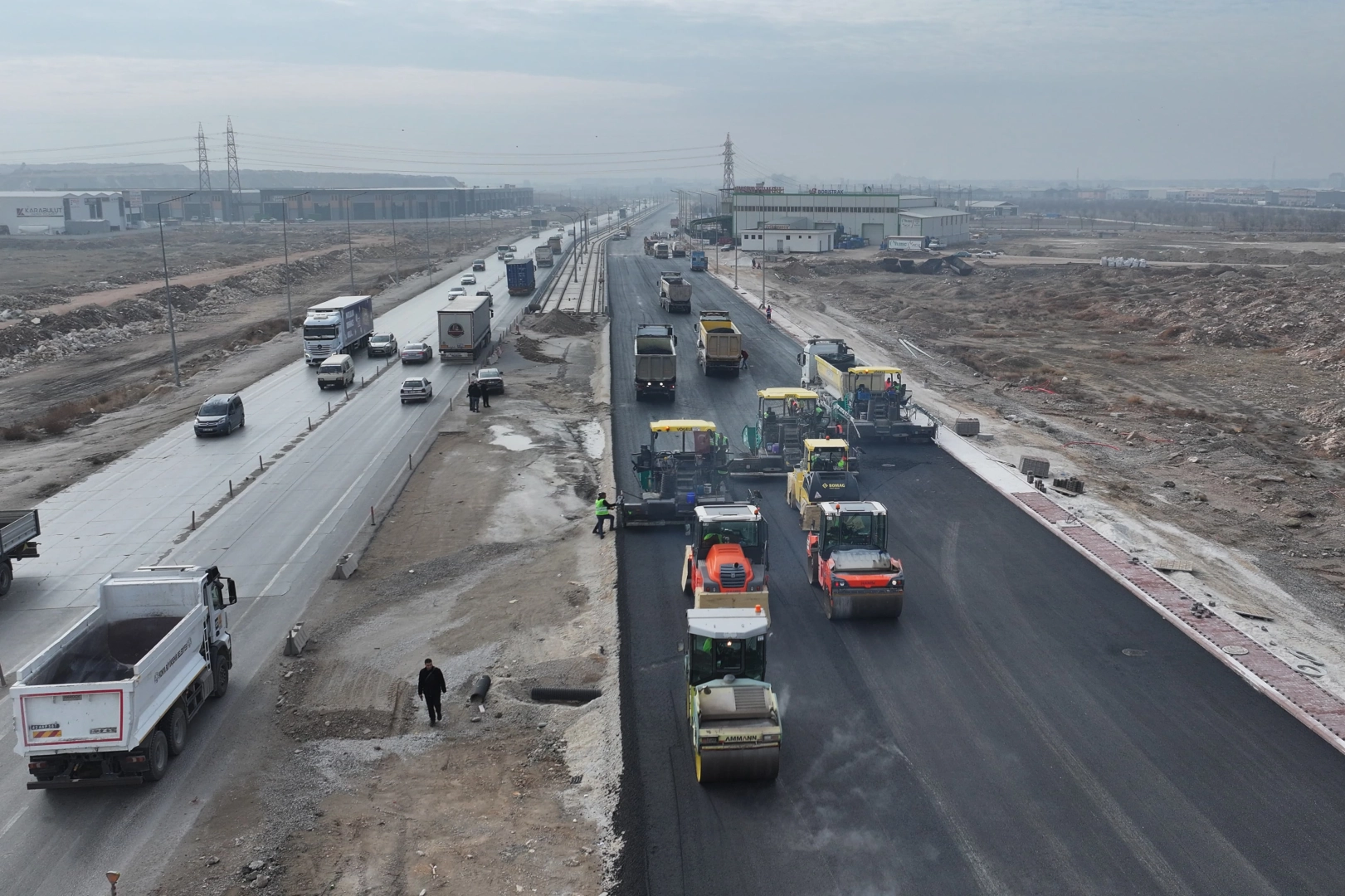 Konya Aslım Caddesi'nde üst yapı çalışması
