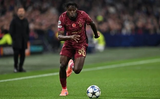 Galatasaray’da Singo Sessizliğini Bozdu: “Cevabımı Sahada Vereceğim!”